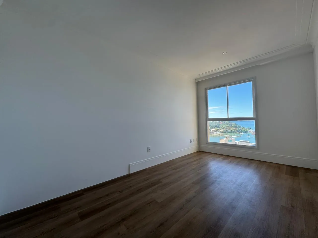 Imagem Apartamento com vista para o mar à venda com 142m2 por R$ 3.250.000,00