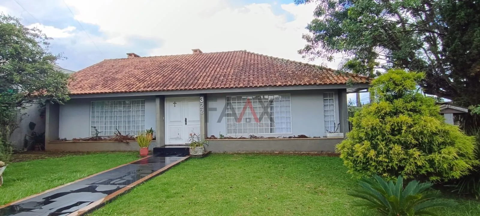 Foto do imóvel Sobrado com 6 dormitórios à venda,470.00 m , VILA BUCH, GUARAPUAVA - PR