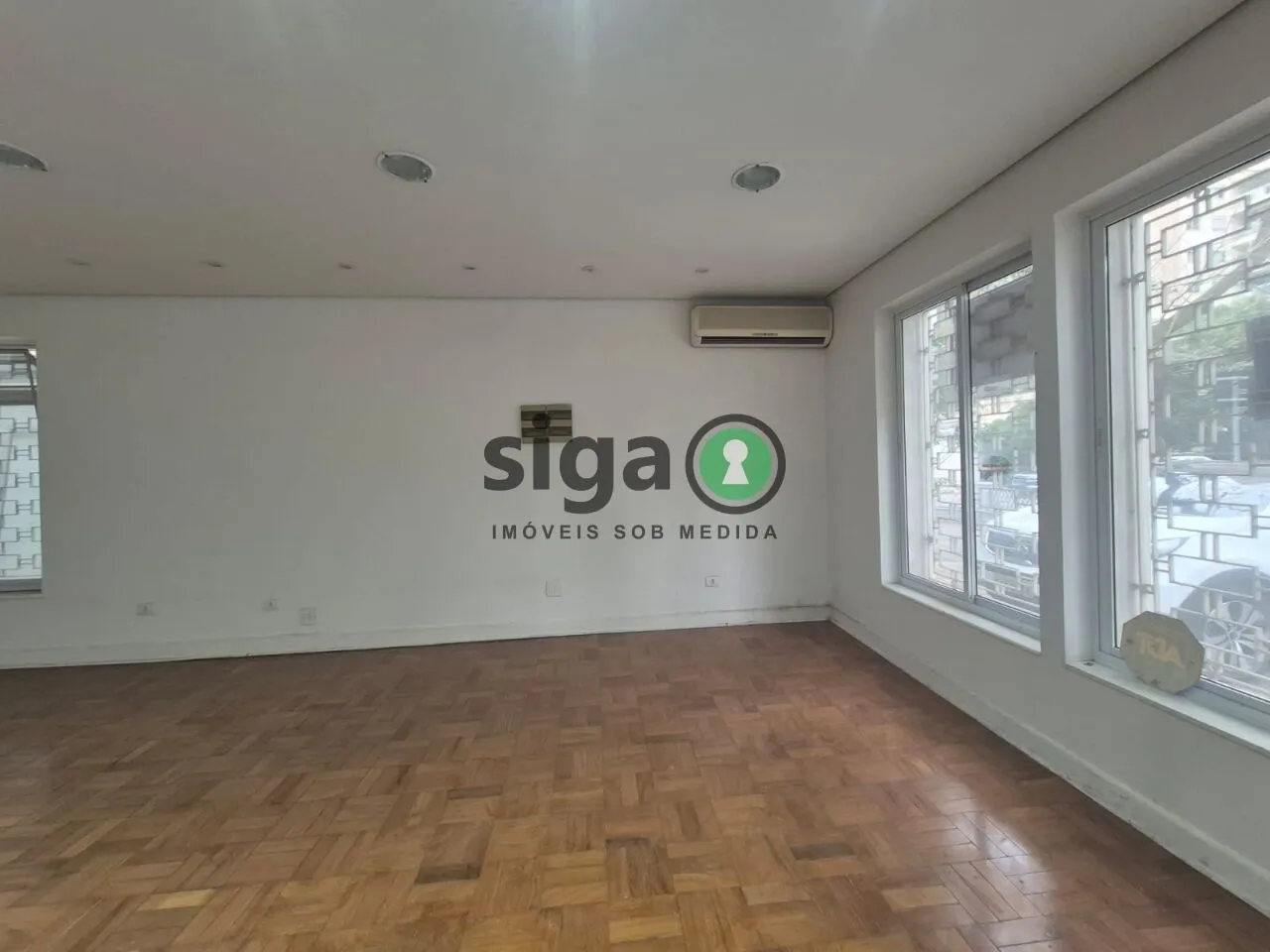 Imagem CASA COMERCIAL 290 METROS PARA LOCAÇÃO NO ITAIM
