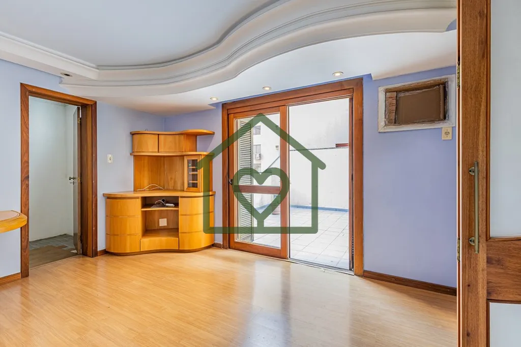 Imagem Oportunidade de Ouro no Bom Fim: APARTAMENTO Cobertura de 1 Dormitório com VAGA DE GARAGEM
Procuran...