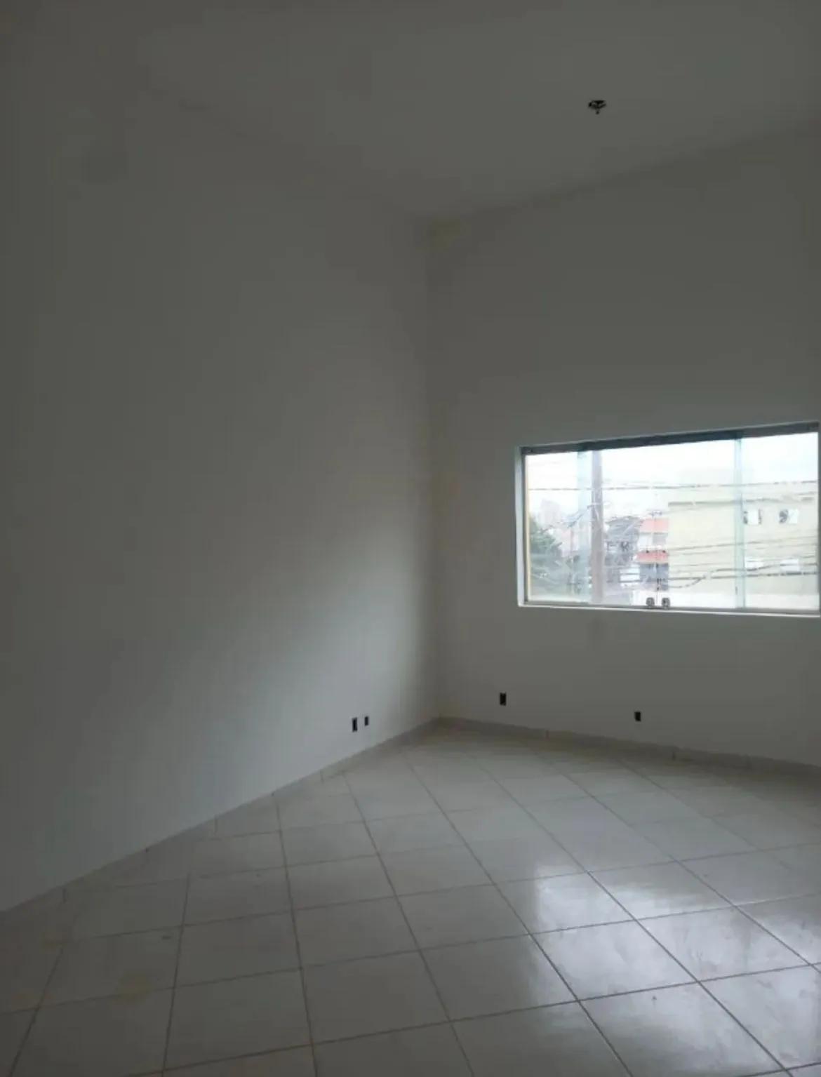 Imagem Oportunidade em Sorocaba! Imóvel Comercial com 9 Salas e 10 Vagas