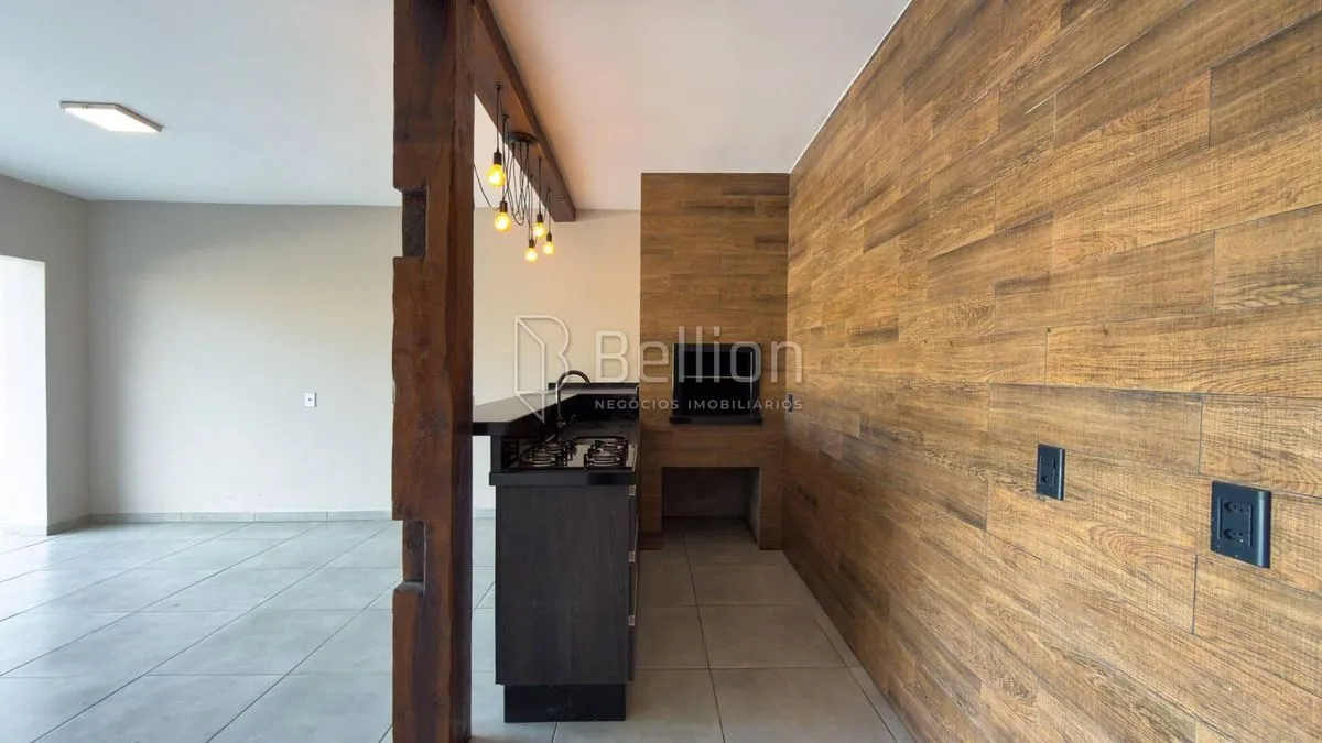 Imagem Sobrado com suíte e closet no bairro Quintino em Timbó
