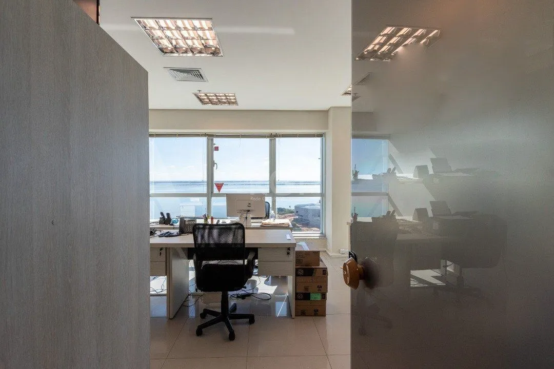 Imagem Conjunto/Sala para Venda - 210m², 0 dormitórios, 5 vagas - Cristal