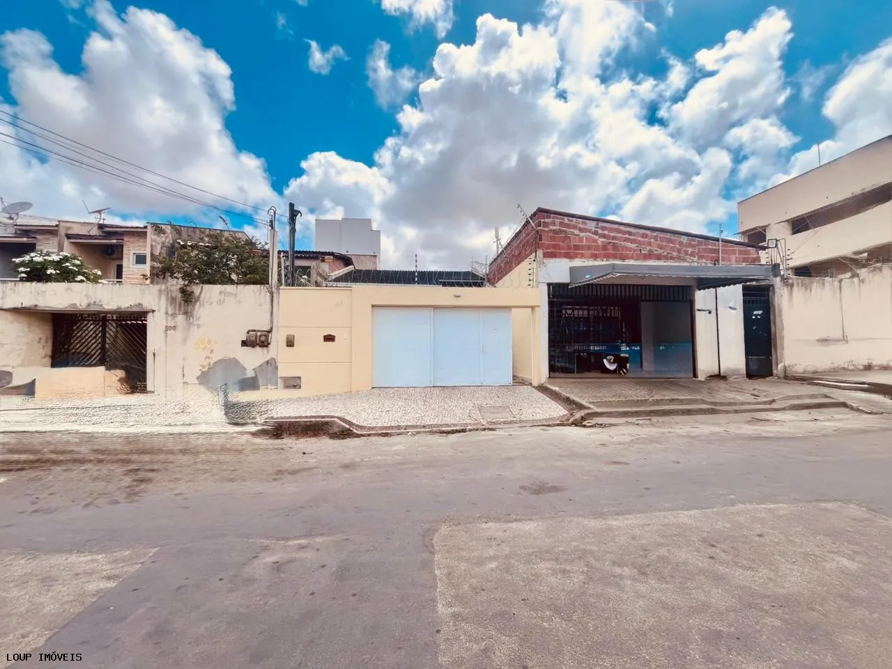 Imagem Casa para Venda em Fortaleza, Passaré, 3 dormitórios, 1 suíte, 2 banheiros, 2 vagas
