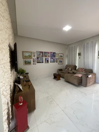 Imagem Casa à venda no bairro Residencial Laurentino Martins - Goianésia/GO