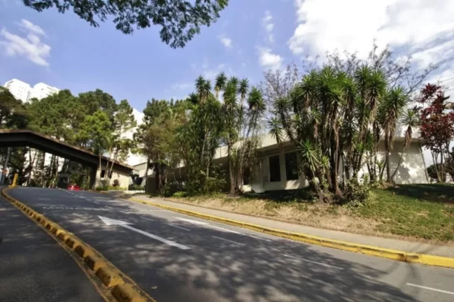 Imagem Excelente oportunidade: Apto de 59m² com 2 dorms e 2 vagas, a 2 quadras do metrô Giovanni Gronchi!