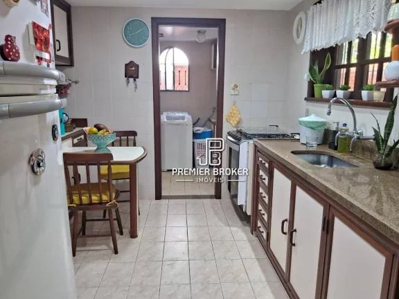 Imagem Casa à venda, 171 m² por R$ 1.100.000,00 - Ermitage - Teresópolis/RJ