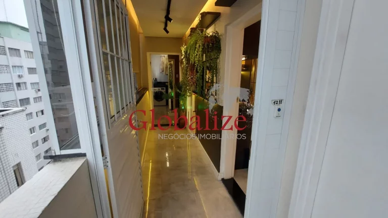 Imagem Apartamento de 1 dormitório em Santos na Aparecida(próximo ao Embaré) na avenida da praia com vagas para 2 carros e 2 motos à venda por R$ 725.000,00