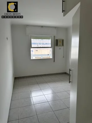 Imagem Apartamento espaçoso de frente para a praia em São Vicente!