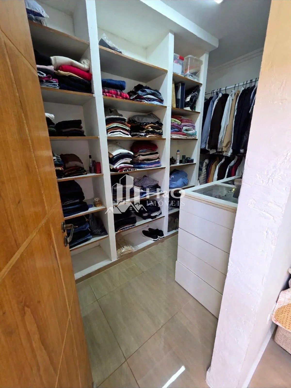Imagem Sobrado com 3 Dormitórios, 2 Suítes e 2 Vagas à Venda em Artur Alvim