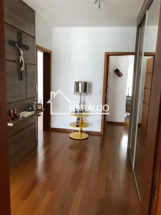 Imagem Casa em Condomínio à venda em Villa dos Inglezes com 314m² 3 suítes, 4 vagas