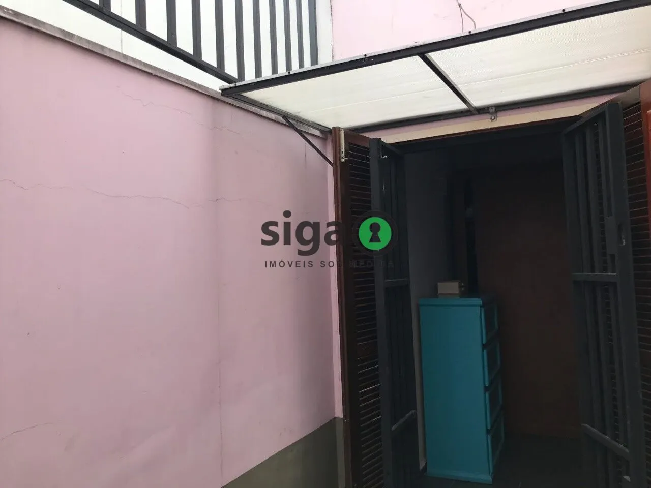 Imagem Casa Espaçosa com Quintal e 3 Dormitórios no Brooklin para Venda