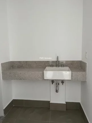 Imagem Apartamento à venda em Moema, São Paulo-SP: 1 quarto, 1 banheiro, 1 vaga de garagem, 45m² de área!