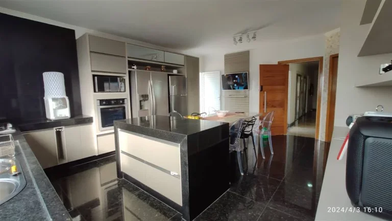 Imagem APARTAMENTO COM 361.26 m² - GUILHERMINA - PRAIA GRANDE SP