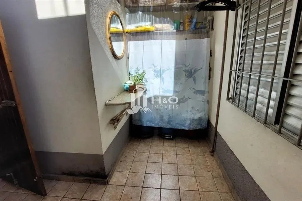 Imagem Oportunidade no Tatuapé: Casa Térrea com Suíte e Vaga Coberta - Localização Privilegiada