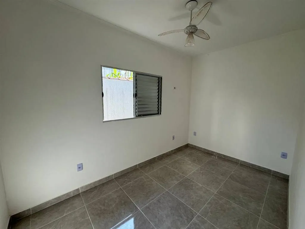 Imagem Casa à Venda em Vila Guilhermina, Praia Grande - SP