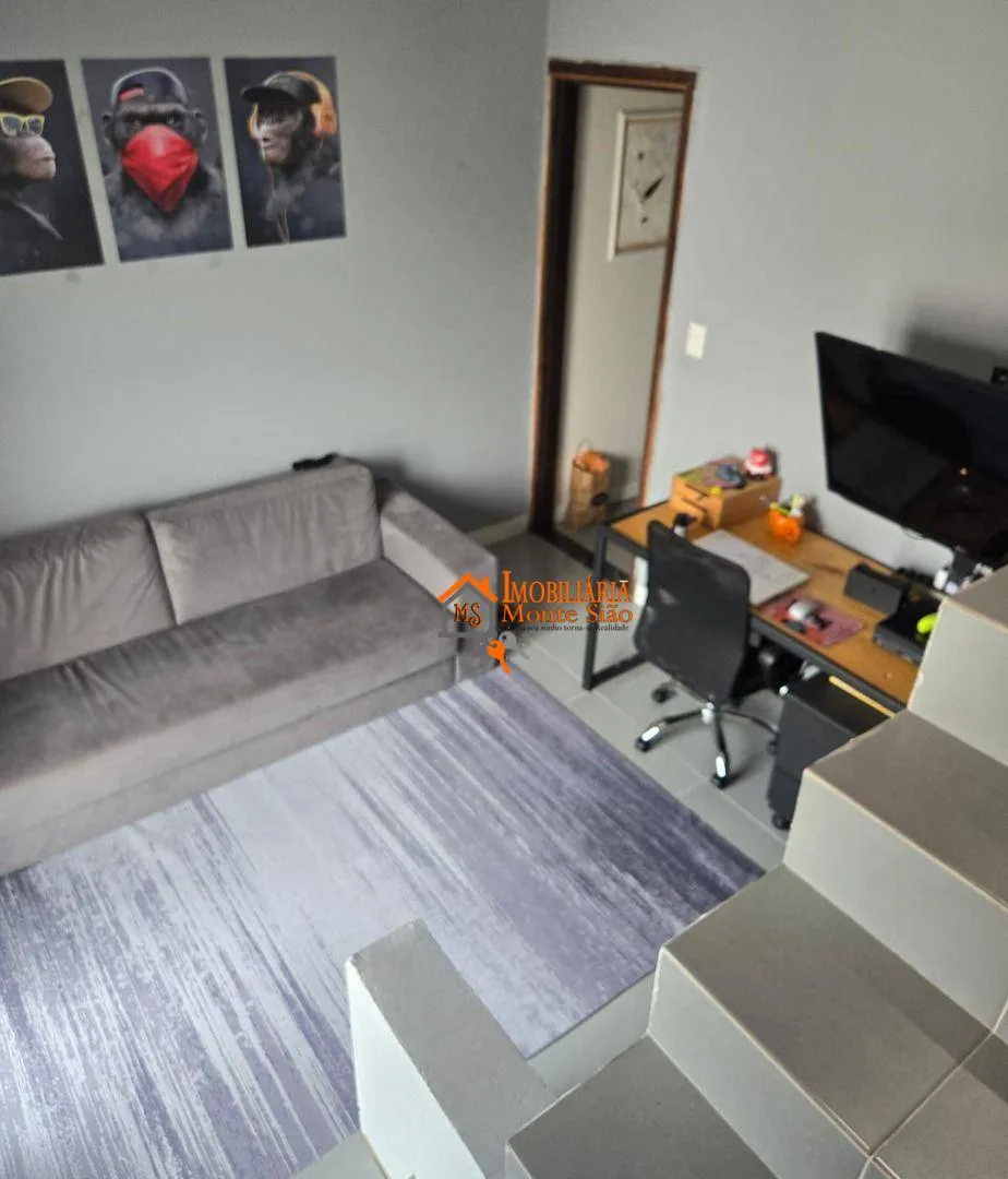 Imagem Sobrado com 3 dormitórios à venda, 200 m² por R$ 670.000,00 - Parque Continental I - Guarulhos/SP