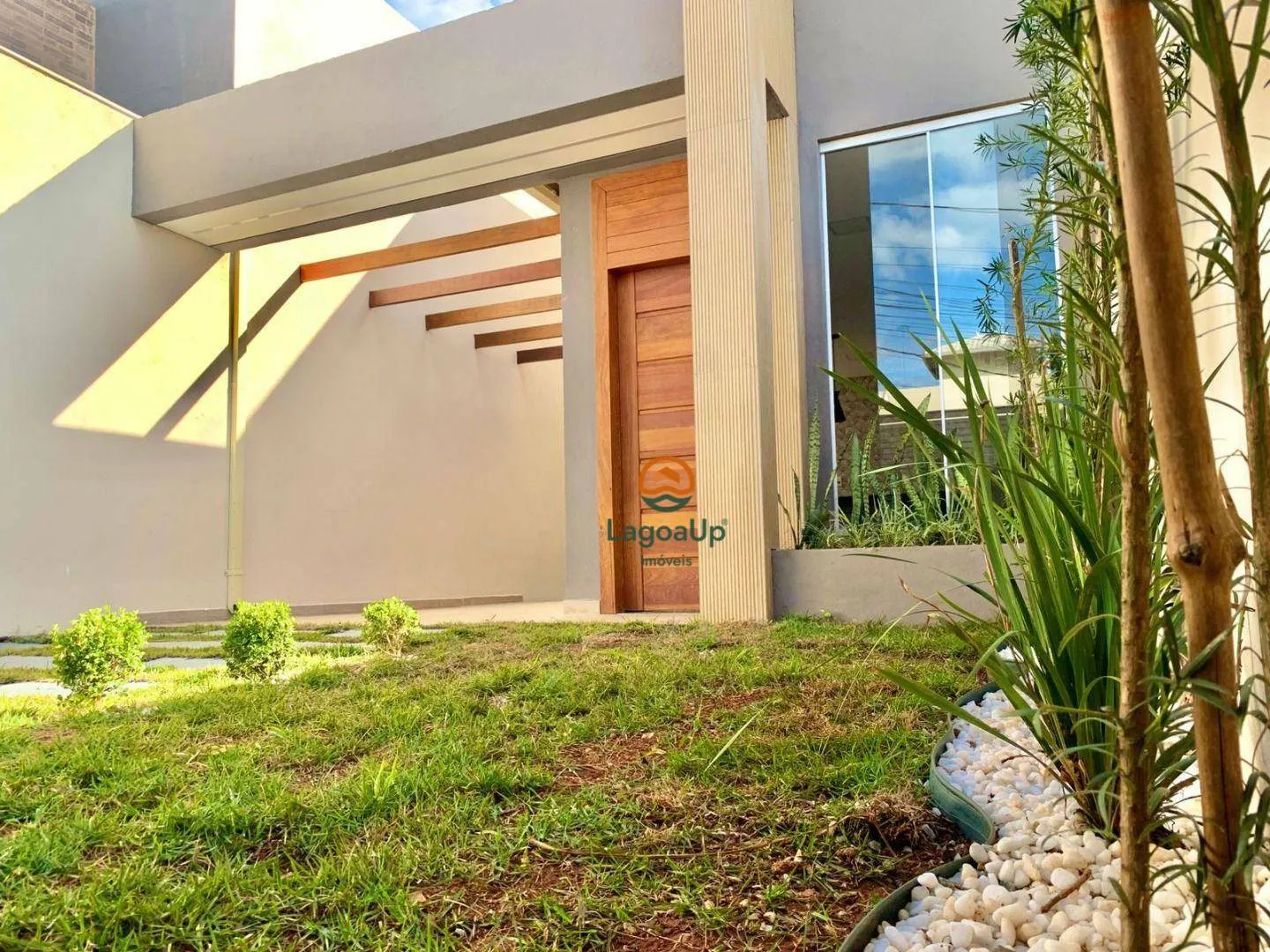 Imagem Casa com 3 dormitórios à venda, 90 m² por R$ 649.000,00 - Portal do Sol - Lagoa Santa/MG