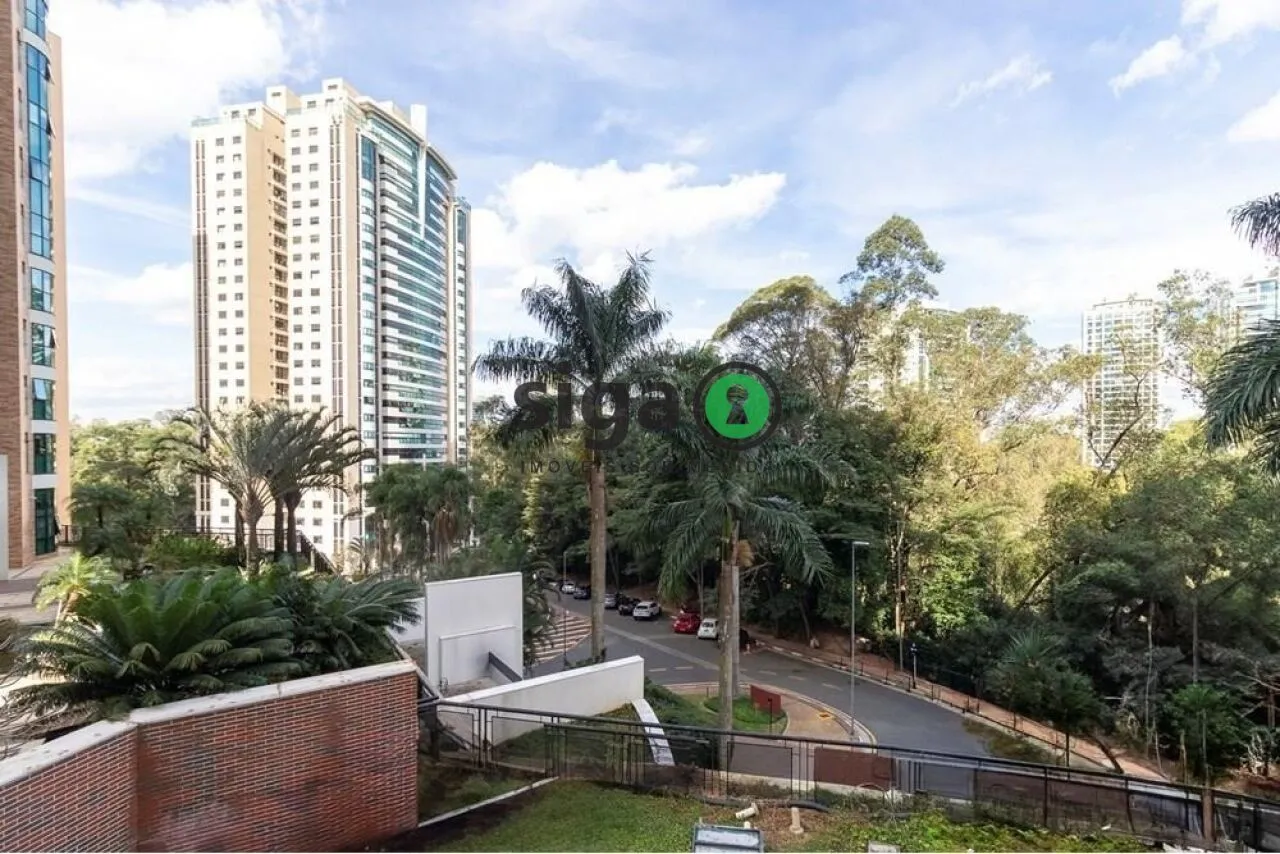 Imagem Apartamento a venda no Condomínio Villagio Panamby, com 4 quartos e 4 vagas. AVALIA PERMUTA