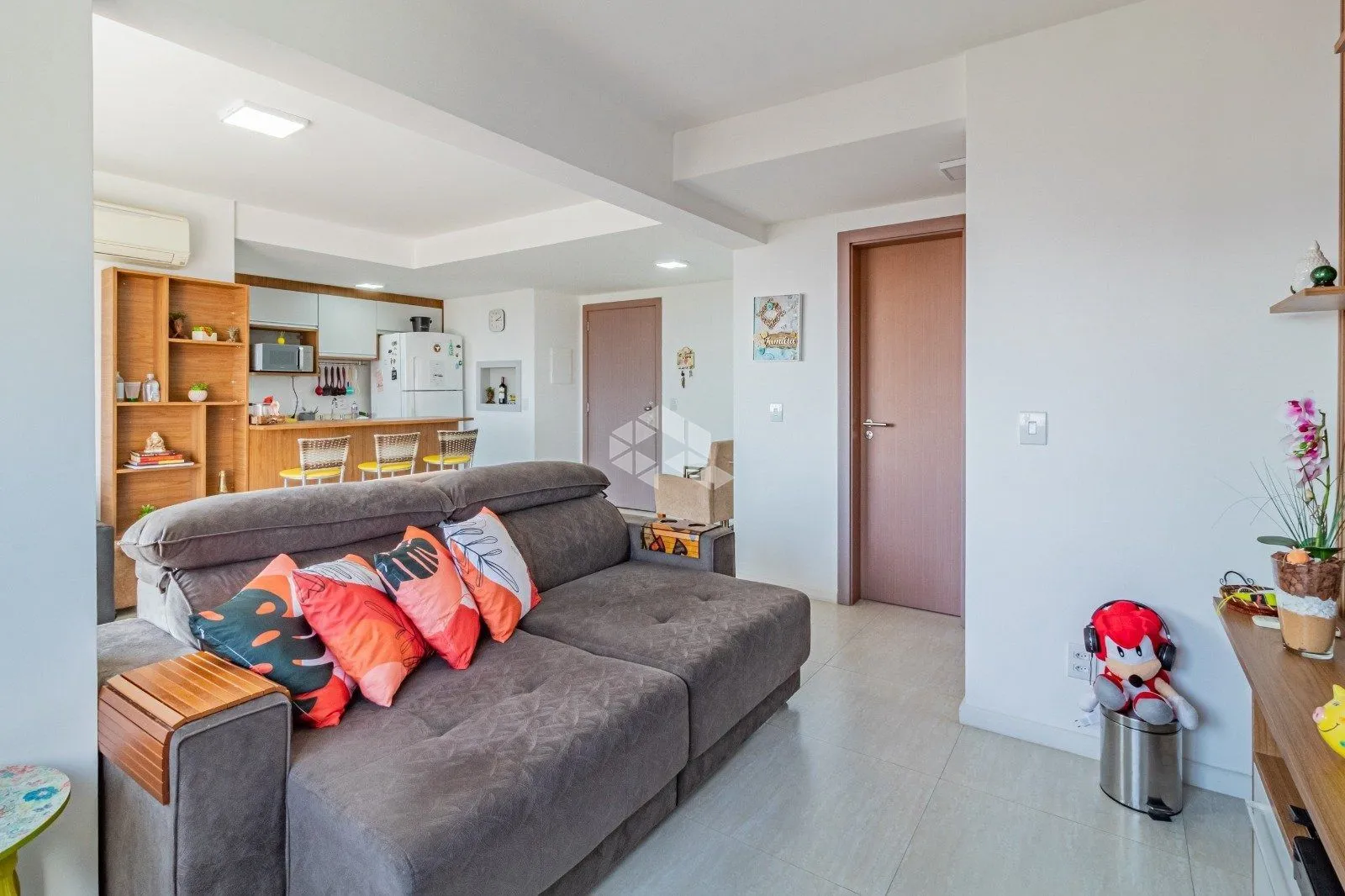 Imagem Apartamento com 2 quartos, 2 vagas e 73.87m² para vender por R$ 669.000