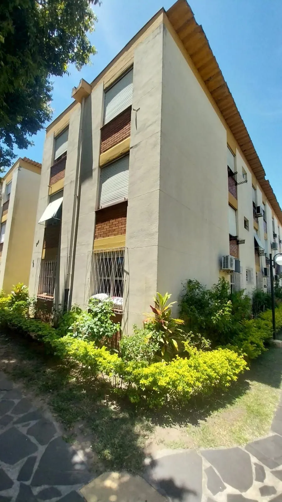 Imagem Apartamento térreo com 4 quartos e 1 vaga de garagem rotativa no Passo da Areia