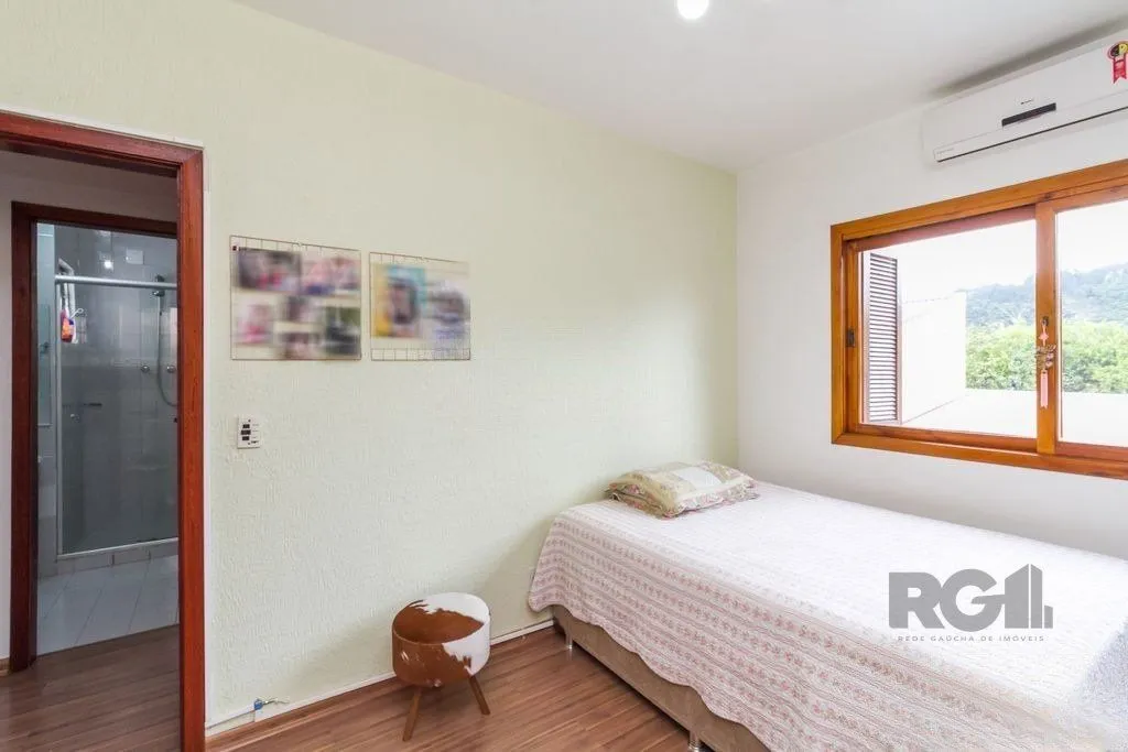 Imagem Casa 4 dormitórios no bairro Aberta dos Morros