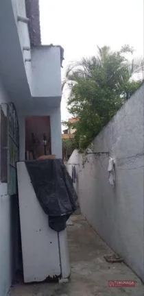 Imagem Imóvel à Venda com 8 Casas para Renda + Salão Comercial – Excelente Localização!