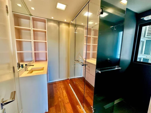 Imagem Cobertura com 4 dormitórios à venda, 400 m² por R$ 8.990.000,00 - Centro - Balneário Camboriú/SC