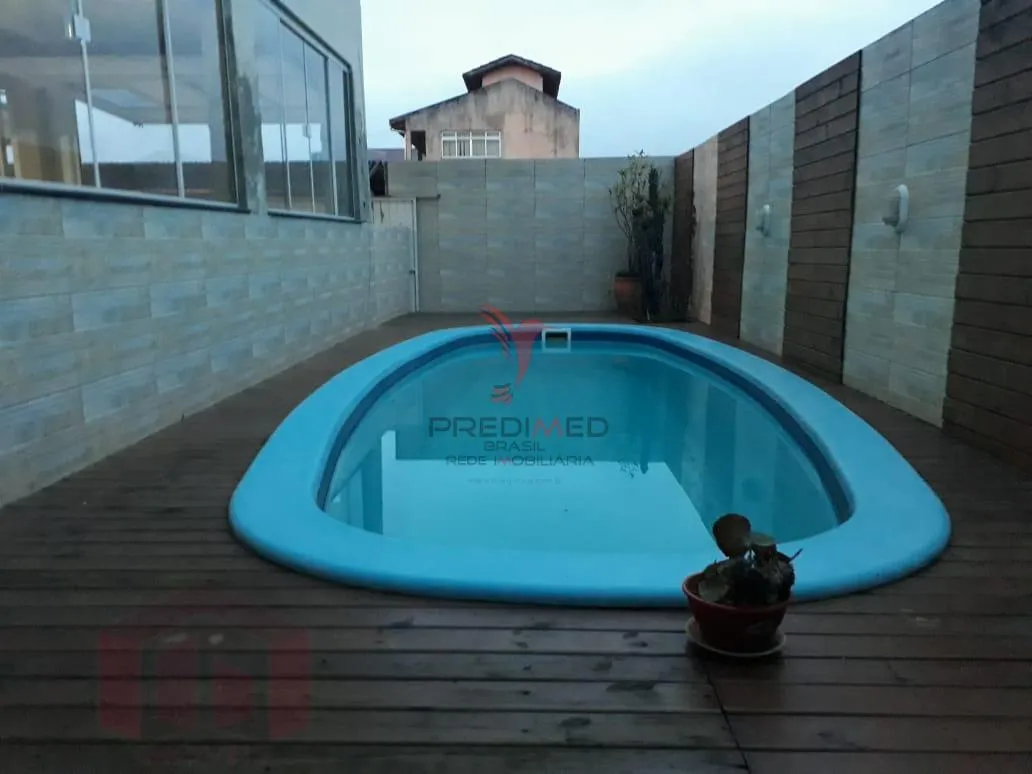 Imagem CASA A VENDA EM PALHOÇAS SC, COM 04 DORMITÓRIOS UM SUÍTE , VALOR R$ 889.000.00