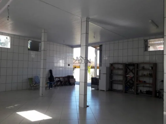 Imagem Casas e 2 salões - Bairro Massaguaçu - Caraguatatuba