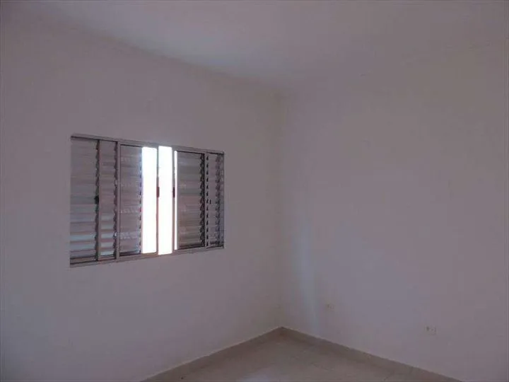 Imagem Casa com 2 Quartos à Venda, 75 m² em Itanhaém