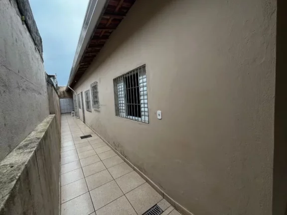 Imagem EXCELENTE CASA GEMINADA DE 2 DORMITÓRIOS NO MARACANÃ!!!