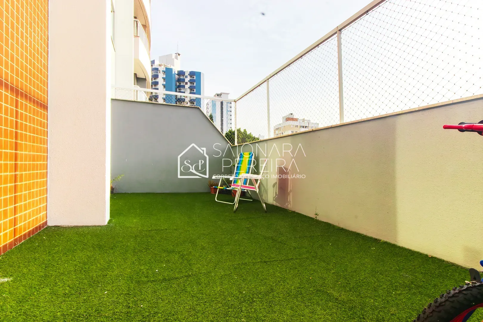 Imagem Apartamento à venda no bairro Campinas, São José - 2 dormitórios com varanda gourmet