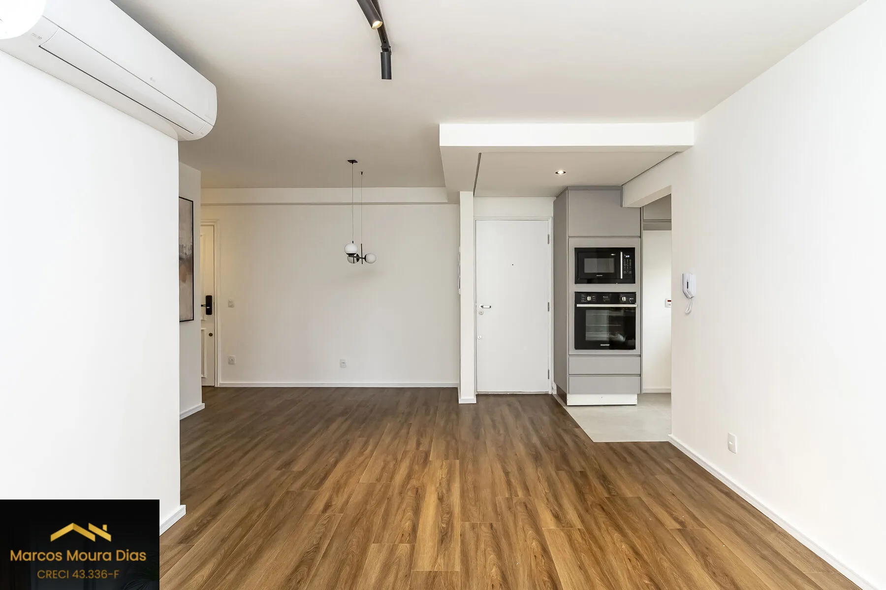 Imagem Apartamento 3 Dormitórios 1 Suíte 2 Vagas na Vila Olímpia Reformado