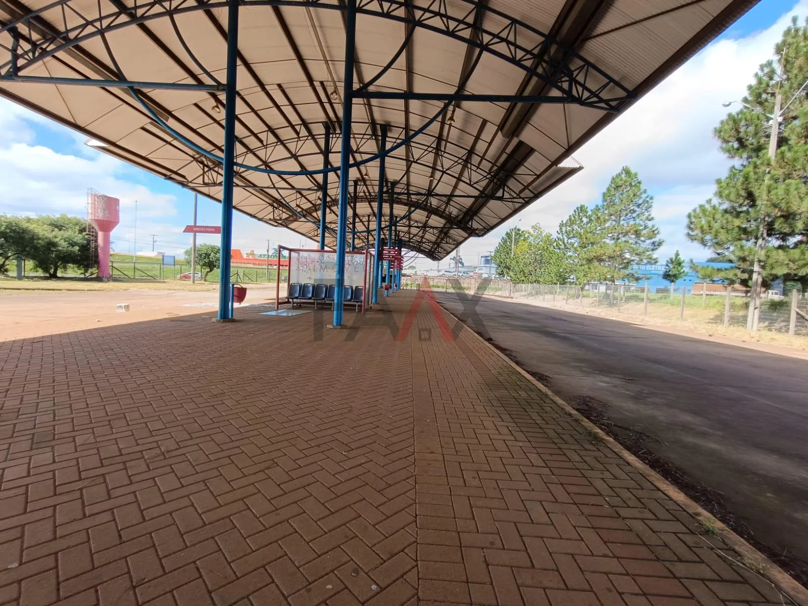 Imagem Terreno Comercial à venda de Frente ao trevo da BR 277 em Guarapuava - PR