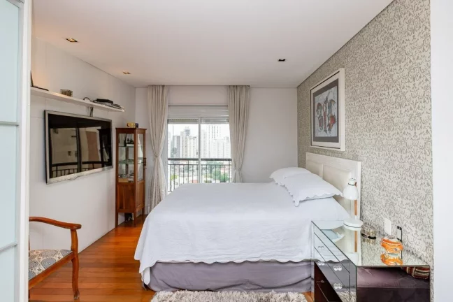 Imagem Apartamento à venda em São Paulo, Jardim Vila Mariana, com 3 quartos, 216m2