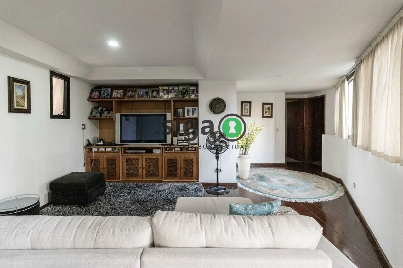 Imagem Apartamento em Moema de 4 Quartos com 4 Vagas - 275m² à Venda.
