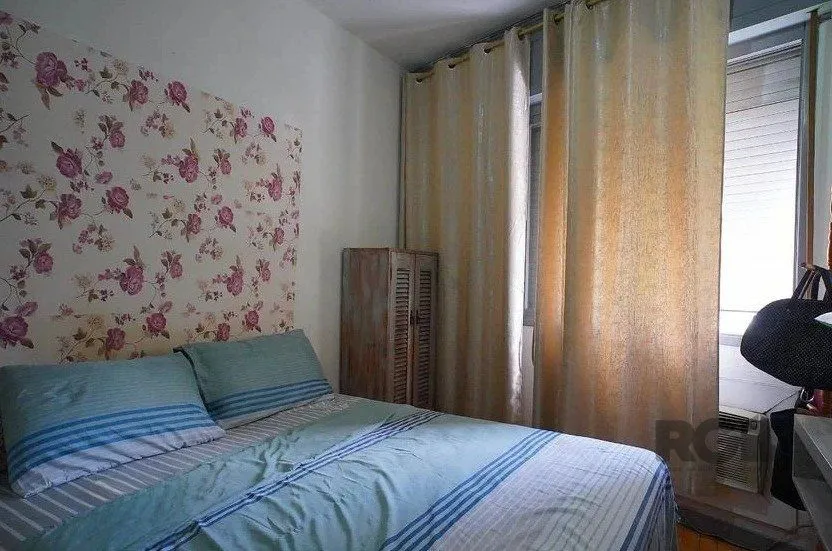Imagem Apartamento 91m² - 3 dormitórios e 2 vagas no bairro Petrópolis