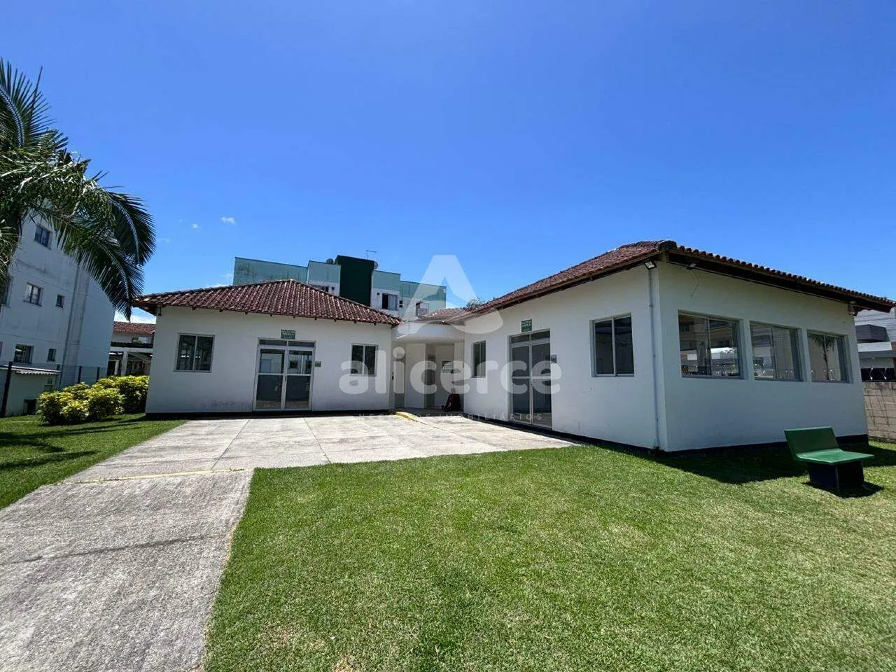 Imagem Apartamento à venda com 3 quartos , 57m² em Sertão do Maruim São José