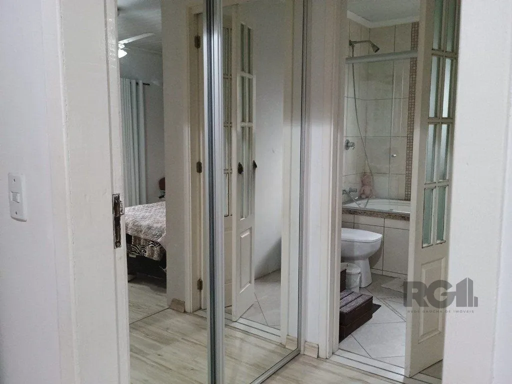 Imagem Casa com 3 dormitórios no bairro Ipanema