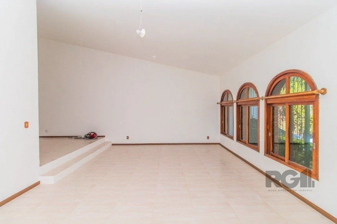 Imagem Casa, 200m², 3 dormitórios, bairro Cristal