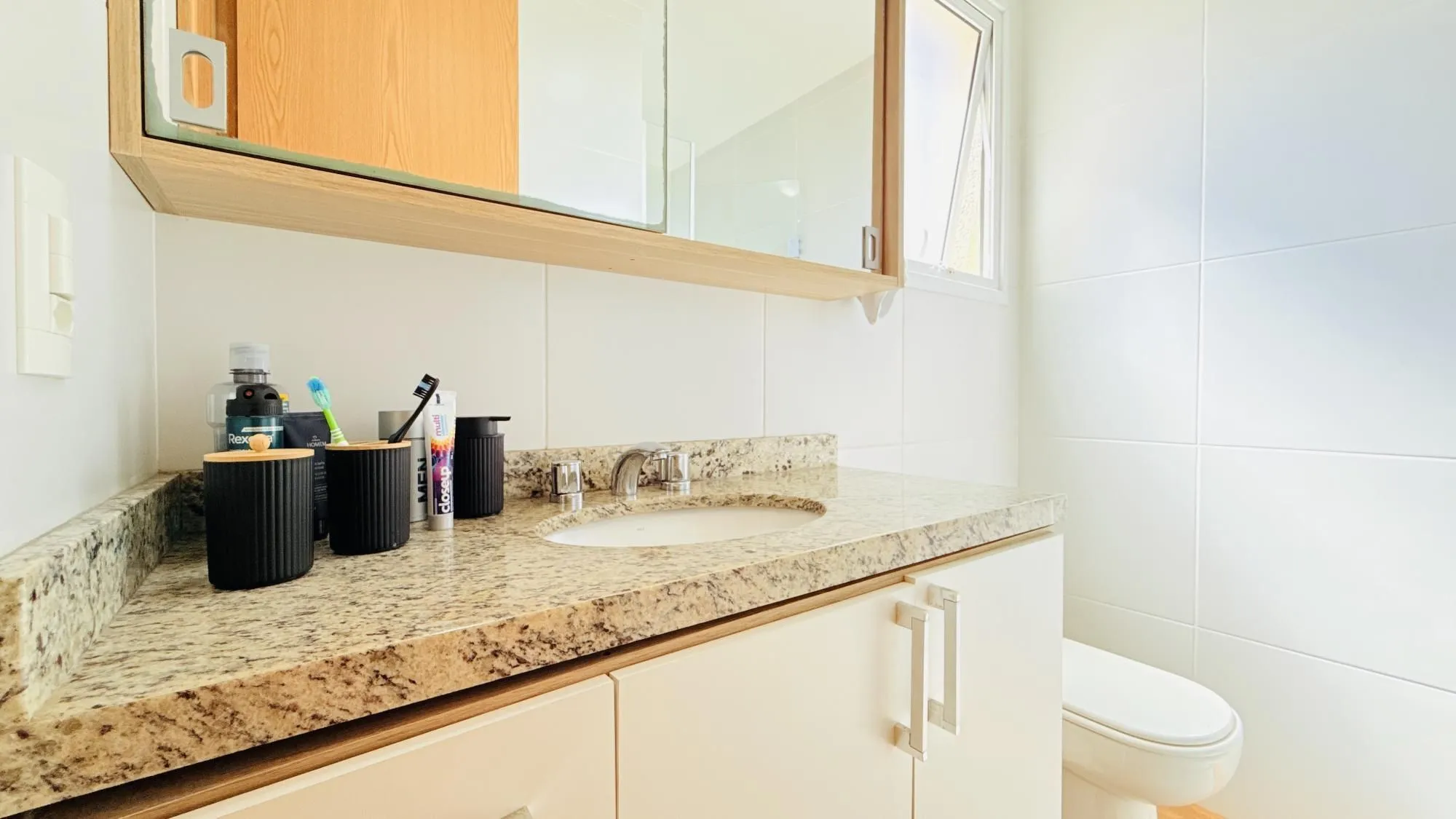 Imagem Excelente apartamento a venda com 2 dormitórios no bairro Passo d areia.