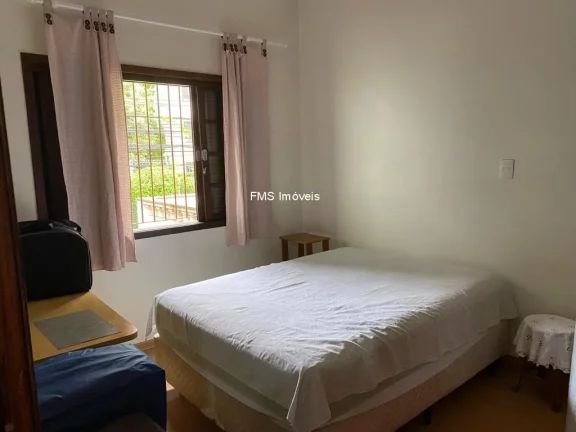 Imagem Imperdível Casa à Venda em São Paulo-SP, na Vila Mariana: 3 Quartos, 1 Suíte, 2 Salas, 2 Vagas de Garagem - 140m² de Área.