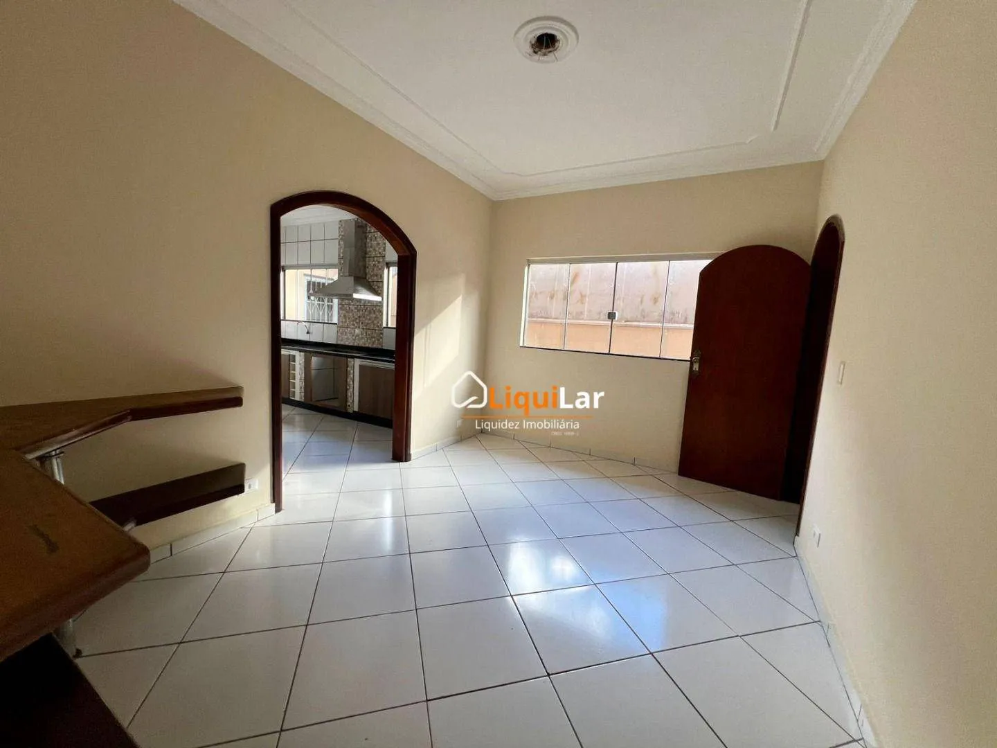 Imagem Imóvel Amplo com Dupla Aptidão Residencial ou Comercial em Terreno de 600 m² com Varanda Gourmet