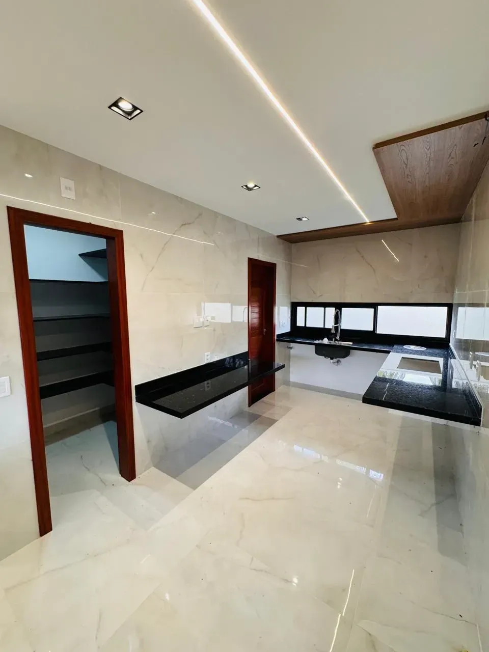 Imagem Casa de Condomínio com 3 Quartos à Venda, 185 m² em Cajupiranga - Parnamirim