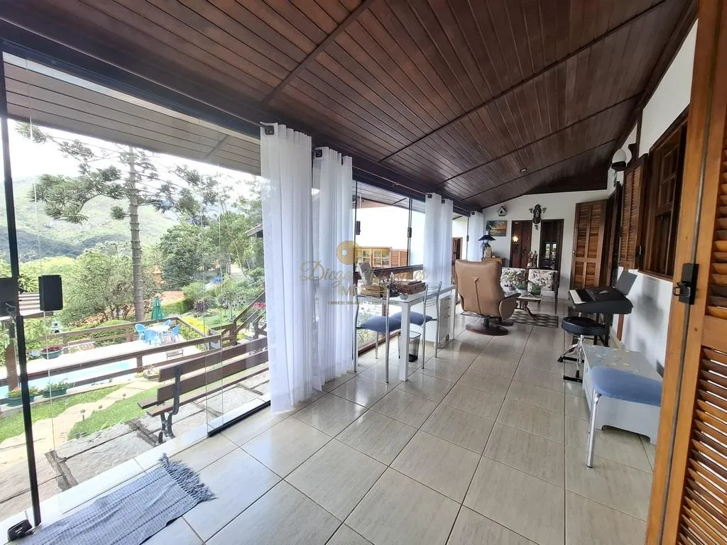 Imagem Casa em Condomínio para Venda em Teresópolis / RJ no bairro Green Valley