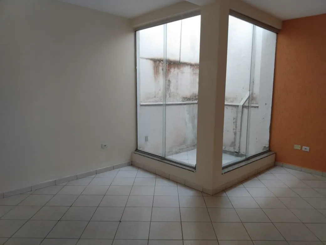 Imagem Casa para Locação 4 Quartos, 1 Suite, 2 Vagas, 120M², Centro, Pindamonhangaba - SP