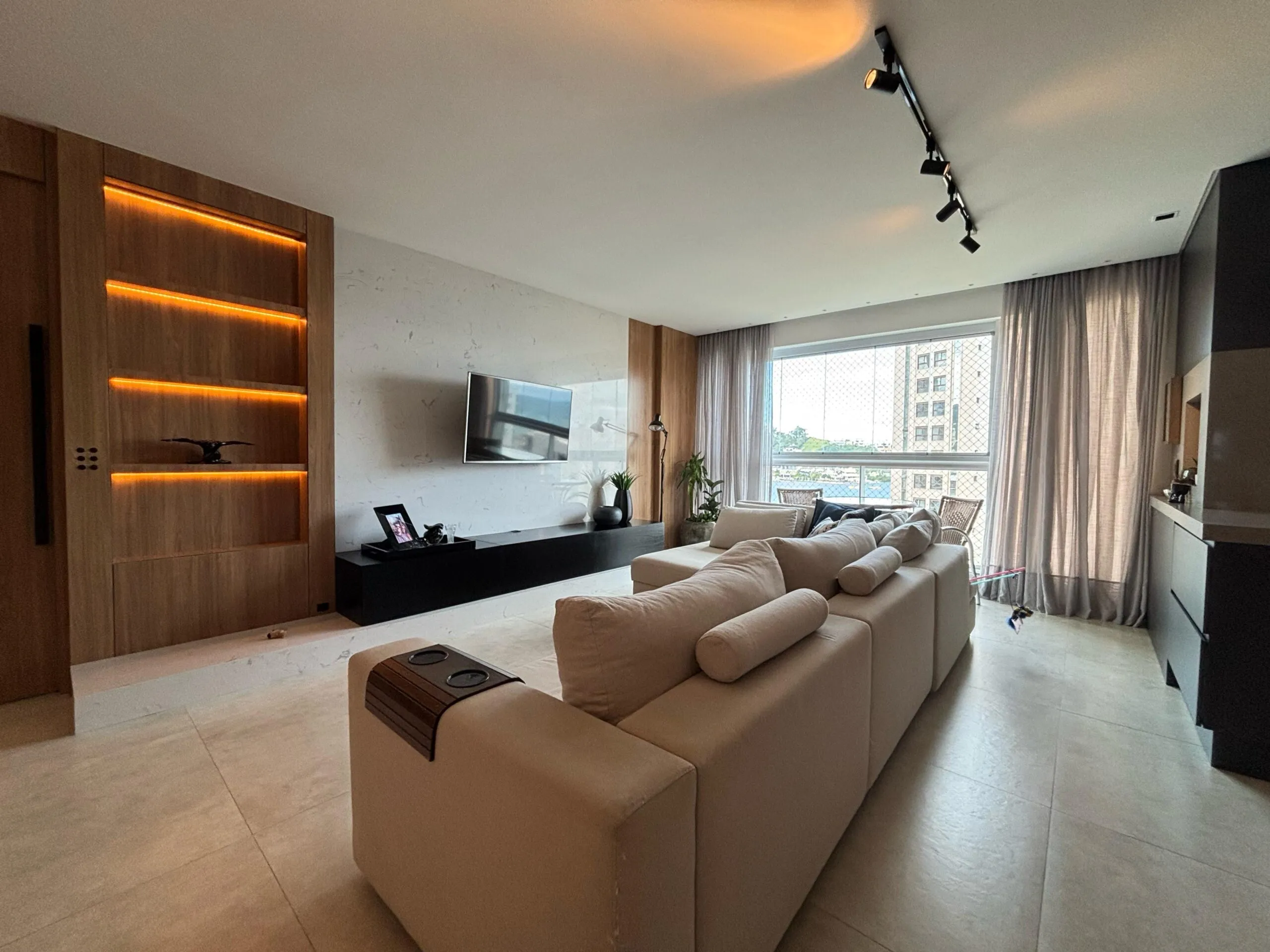 Imagem Apartamento com vista para o mar à venda com 105m2 por R$ 1.800.000,00