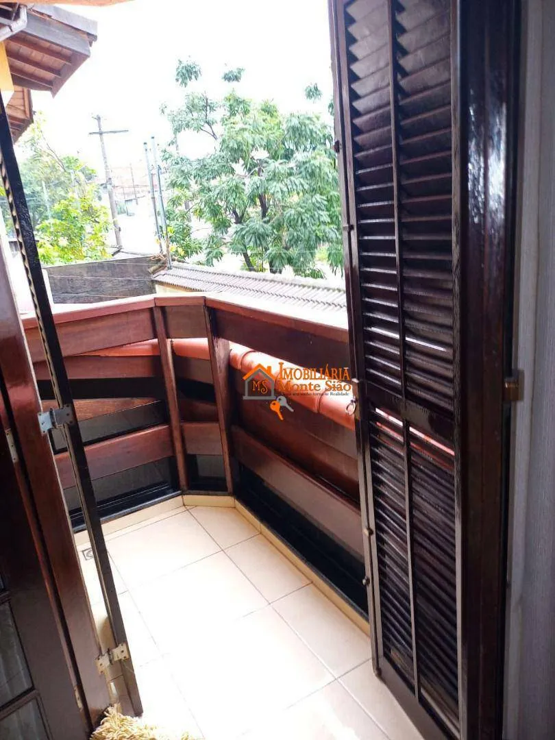 Imagem Sobrado com 3 dormitórios à venda, 131 m² por R$ 954.000,00 - Jardim Santa Clara - Guarulhos/SP