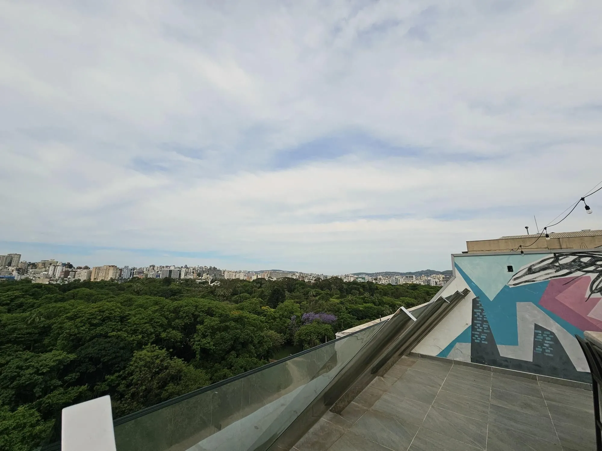 Imagem Apartamento mobiliado, 2 dormitórios, com vaga escriturada - Cidade Baixa